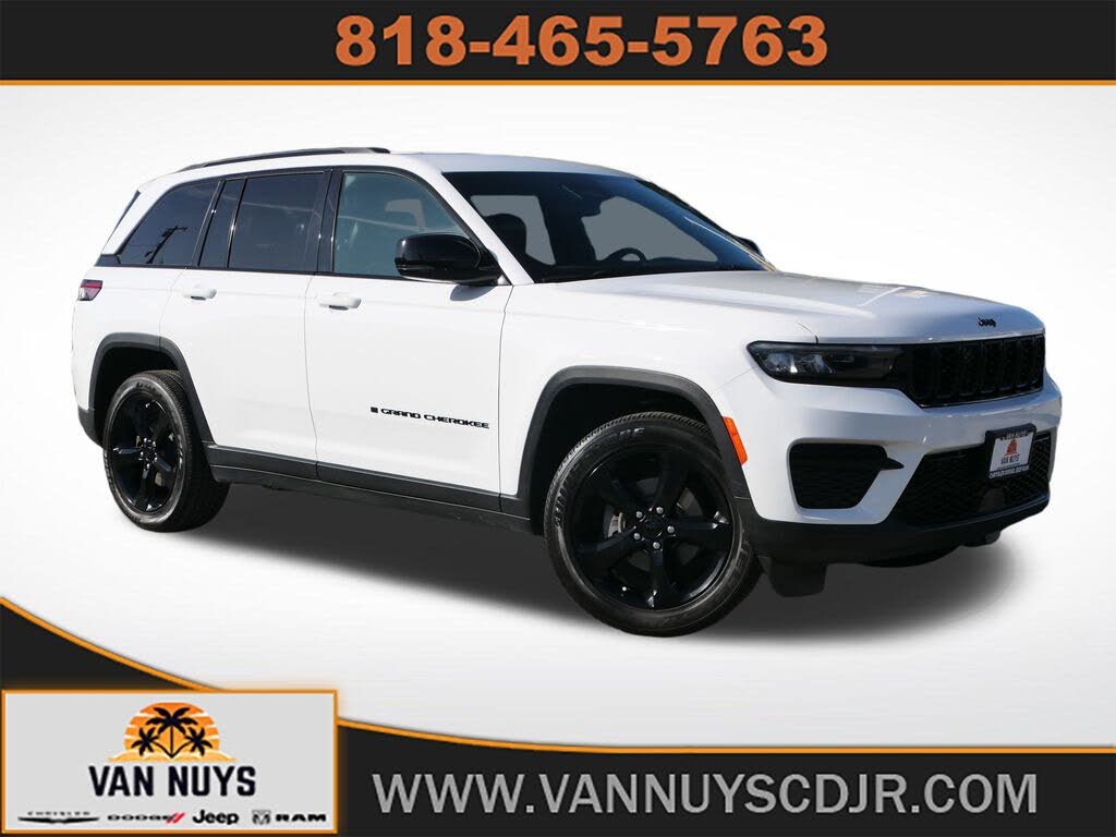 2023 Jeep Grand Cherokee Altitude 4WD