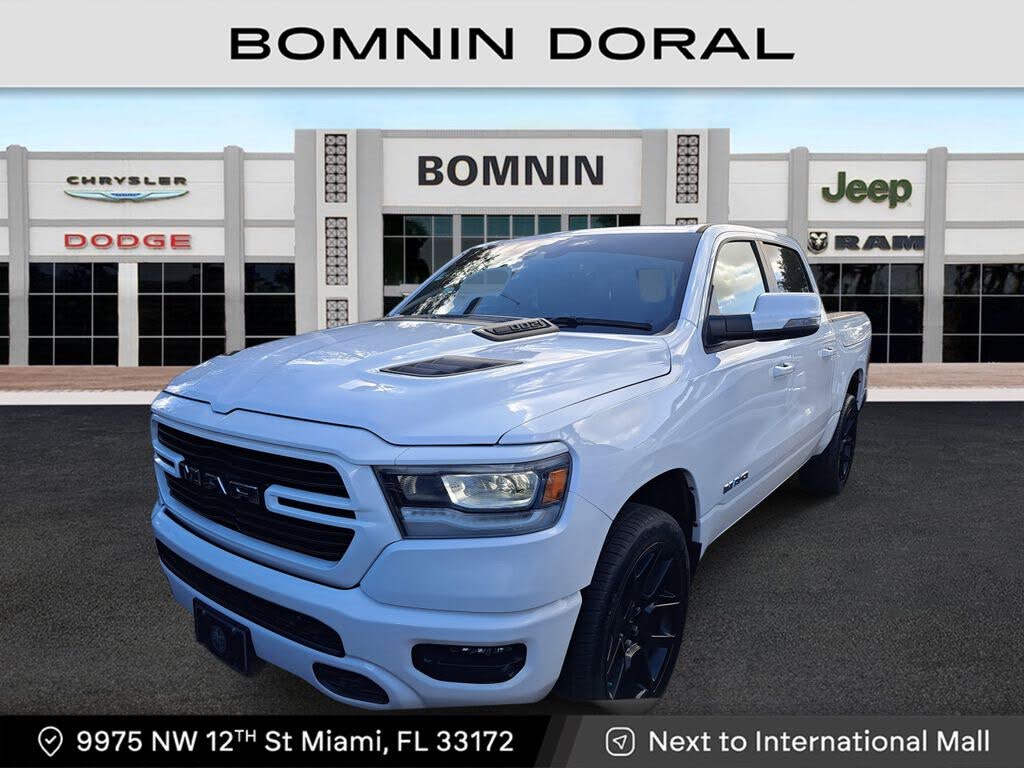 2023 RAM 1500 Laramie Crew Cab 4WD