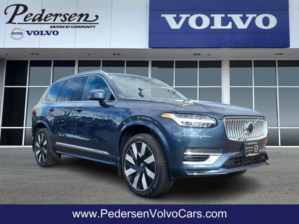 2023 Volvo XC90 Recharge T8 Ultimate Bright Theme 7-Passenger eAWD