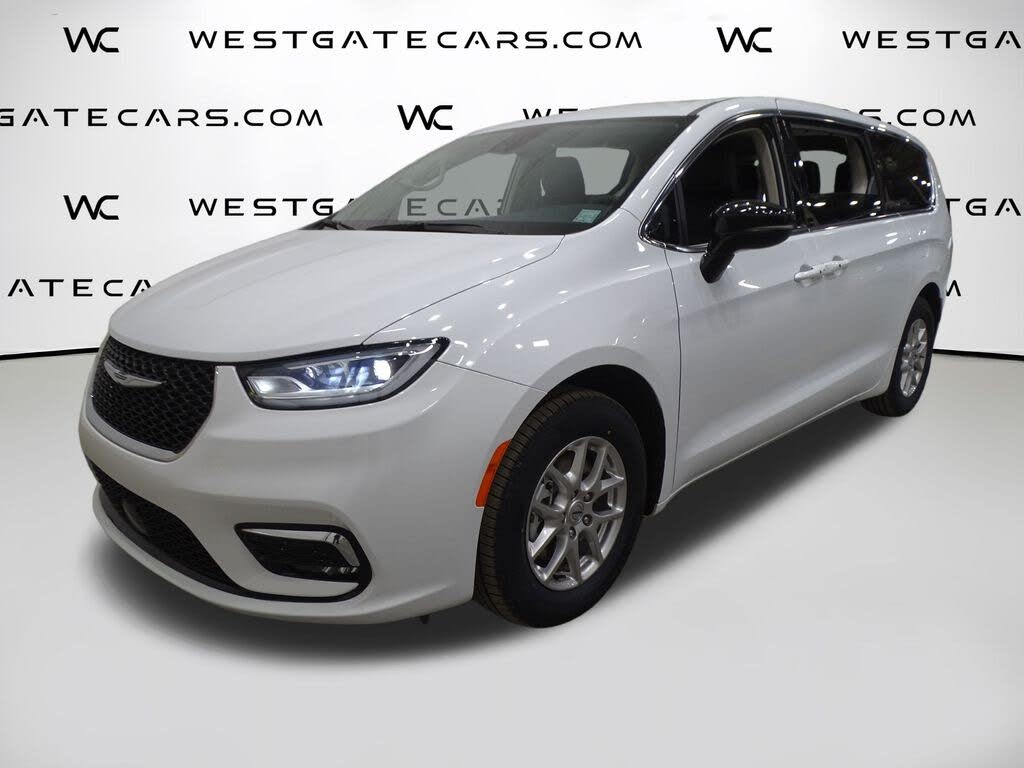 2024 Chrysler Pacifica Touring L FWD