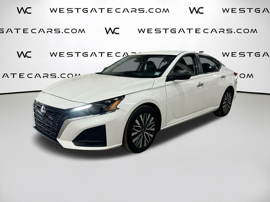 2024 Nissan Altima 2.5 SV FWD