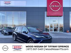 Toyota Sienna XLE 7-Passenger FWD