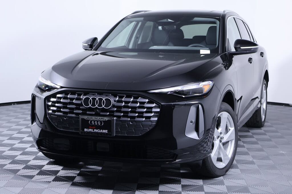 2025 Audi Q5 quattro Premium Plus 40 TFSI