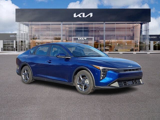 2025 Kia K4 LXS FWD