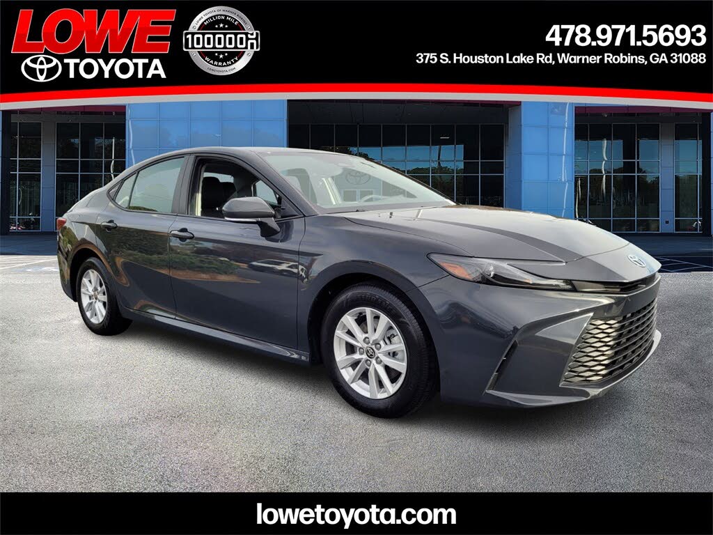 2025 Toyota Camry LE FWD