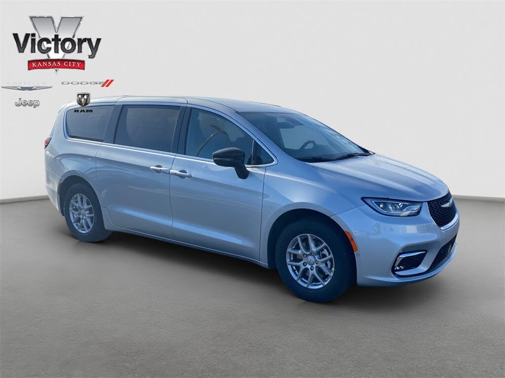 2026 Chrysler Pacifica Select FWD