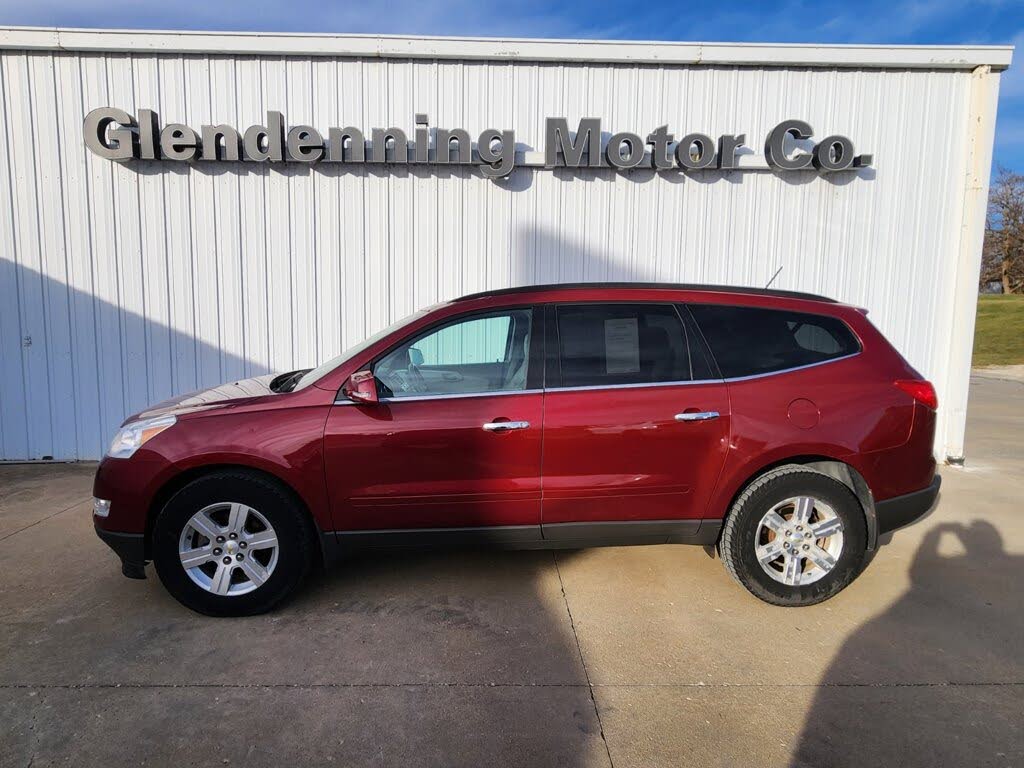 2011 Chevrolet Traverse 2LT AWD