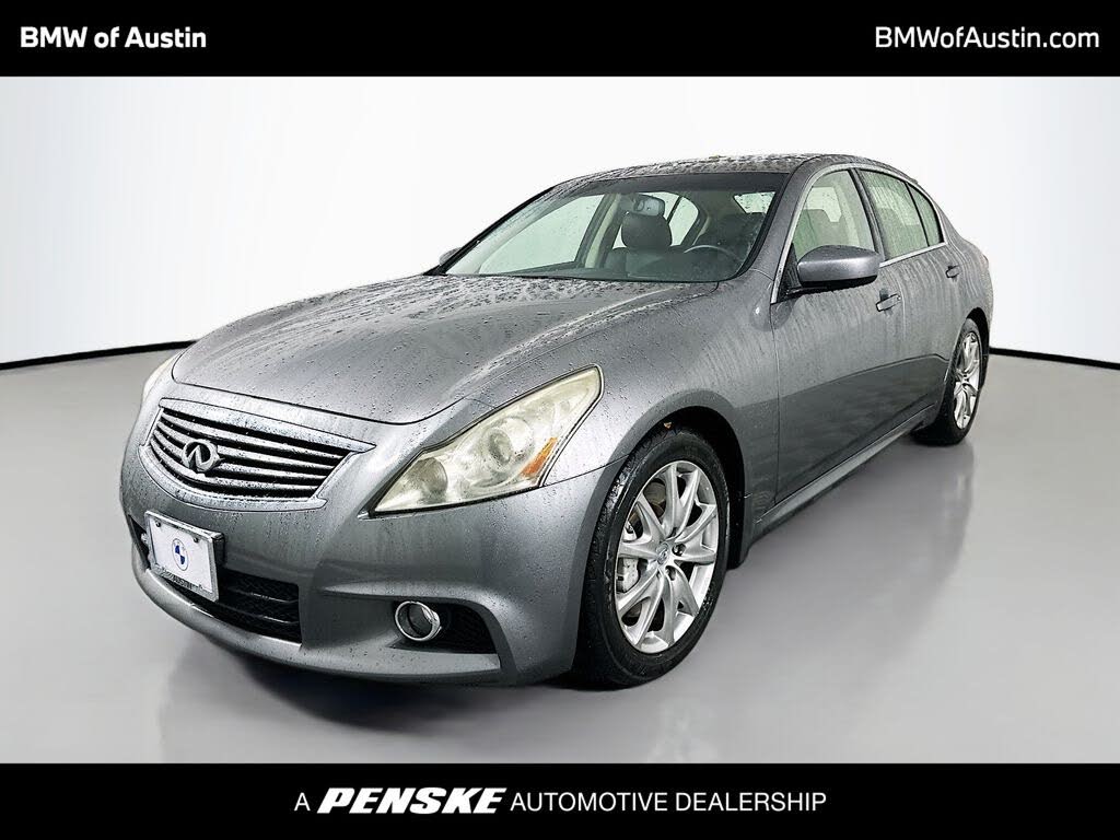 2013 INFINITI G37 Journey Sedan RWD