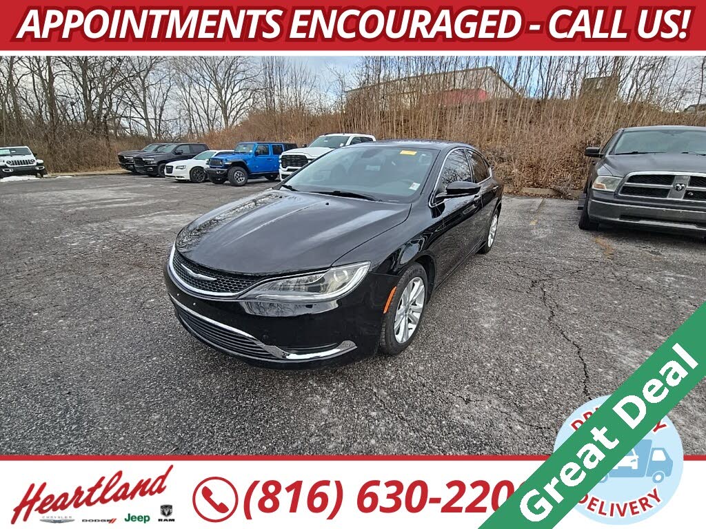 2016 Chrysler 200 Limited Sedan FWD