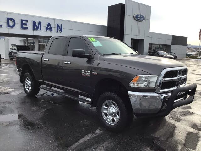 2016 RAM 2500 SLT Crew Cab 4WD