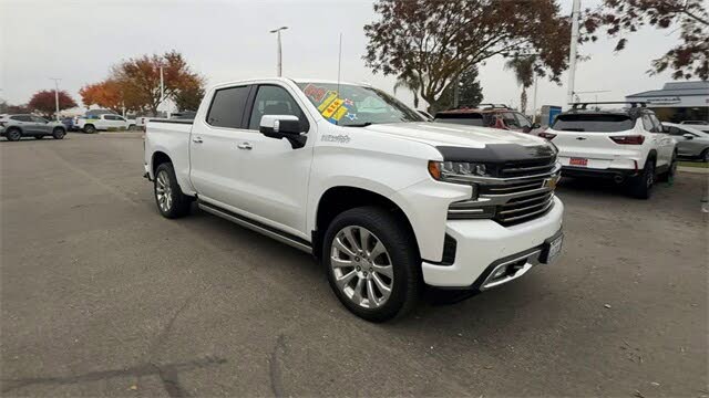 2019 Chevrolet Silverado 1500 High Country Crew Cab 4WD