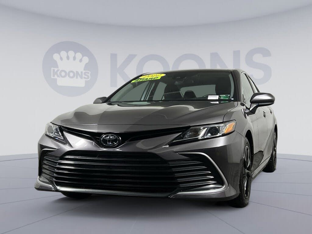 2022 Toyota Camry LE FWD
