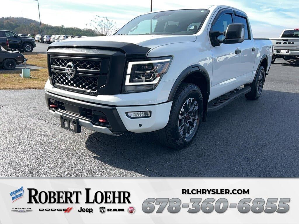 2023 Nissan Titan PRO-4X Crew Cab 4WD