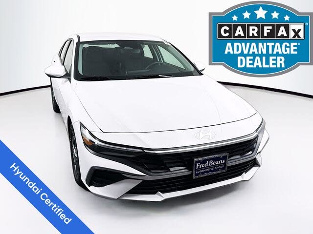 2024 Hyundai Elantra SEL FWD