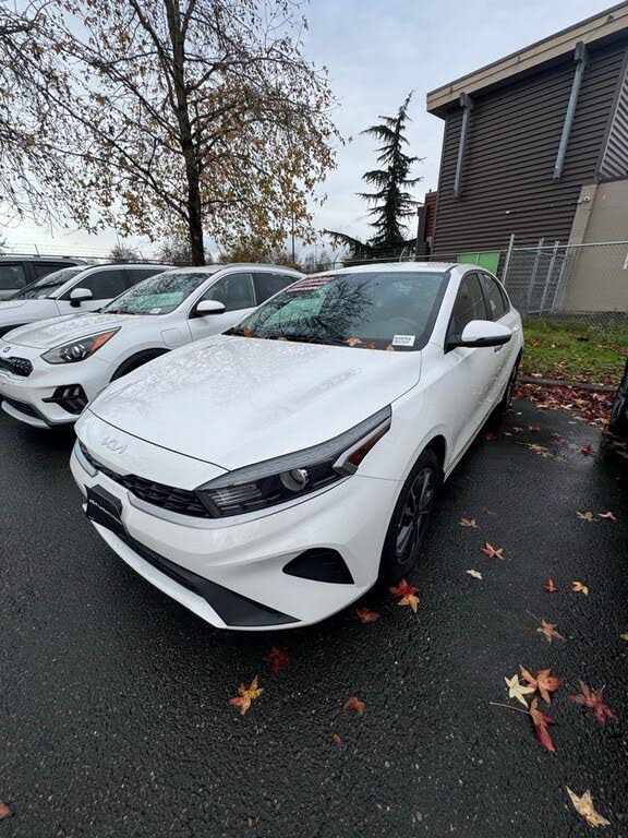 2024 Kia Forte LXS FWD