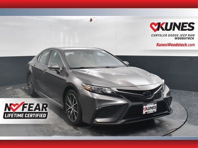 2024 Toyota Camry SE FWD