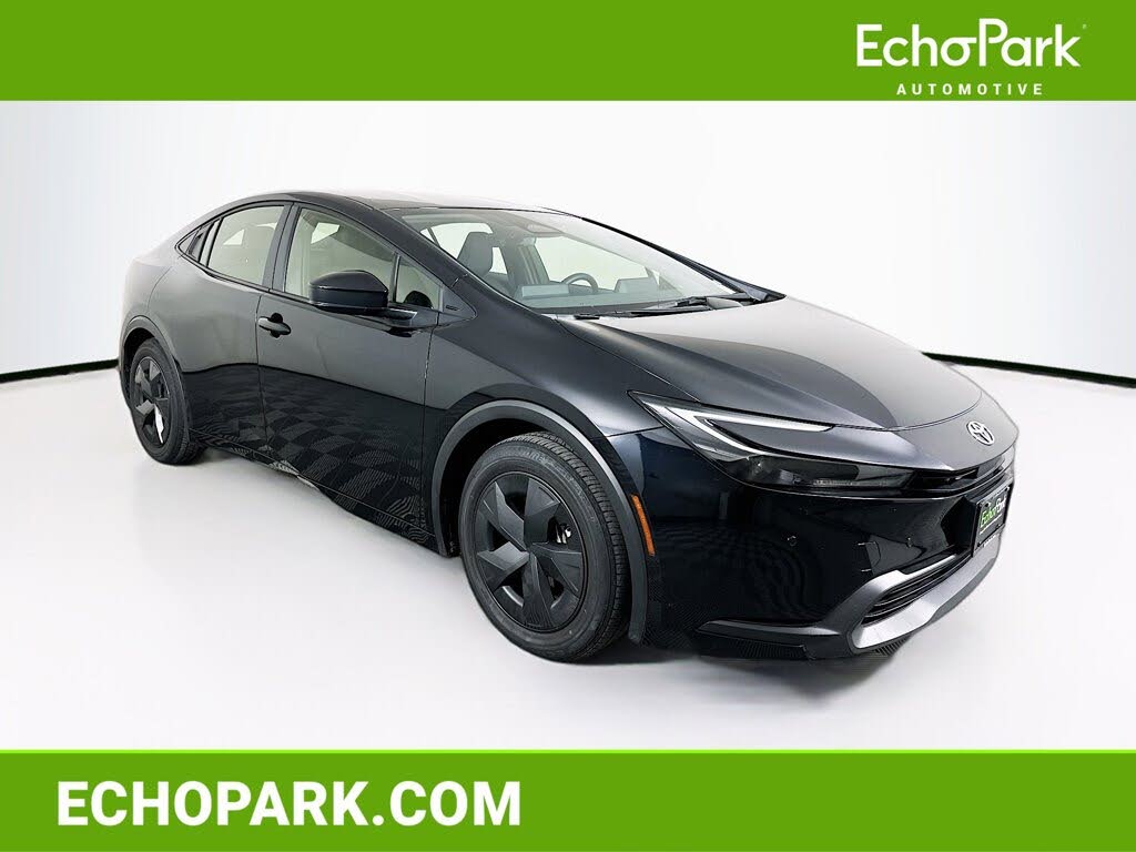 2025 Toyota Prius LE FWD