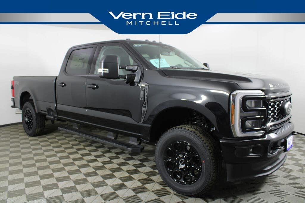 2026 Ford F-250 Super Duty XLT Crew Cab 4WD