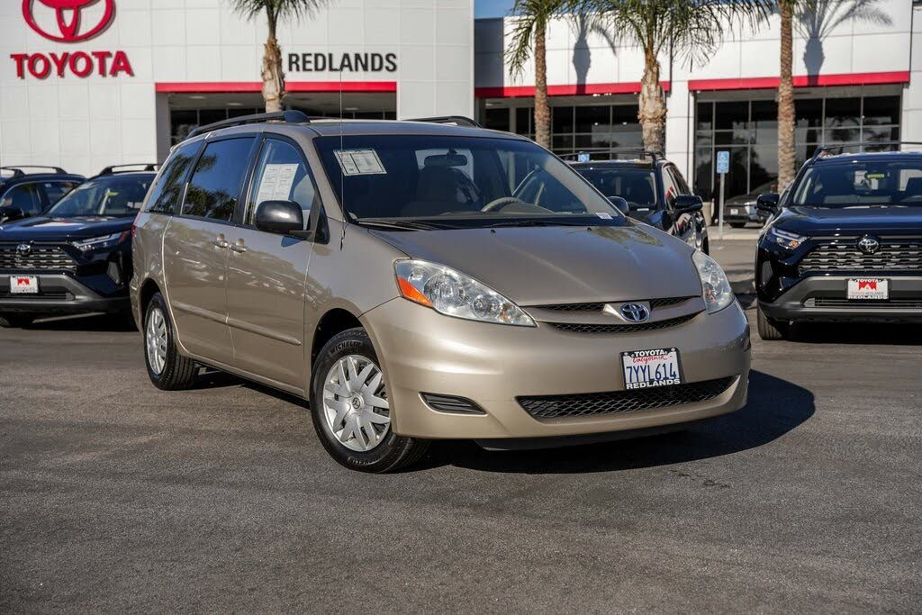 2009 Toyota Sienna CE 7-Passenger