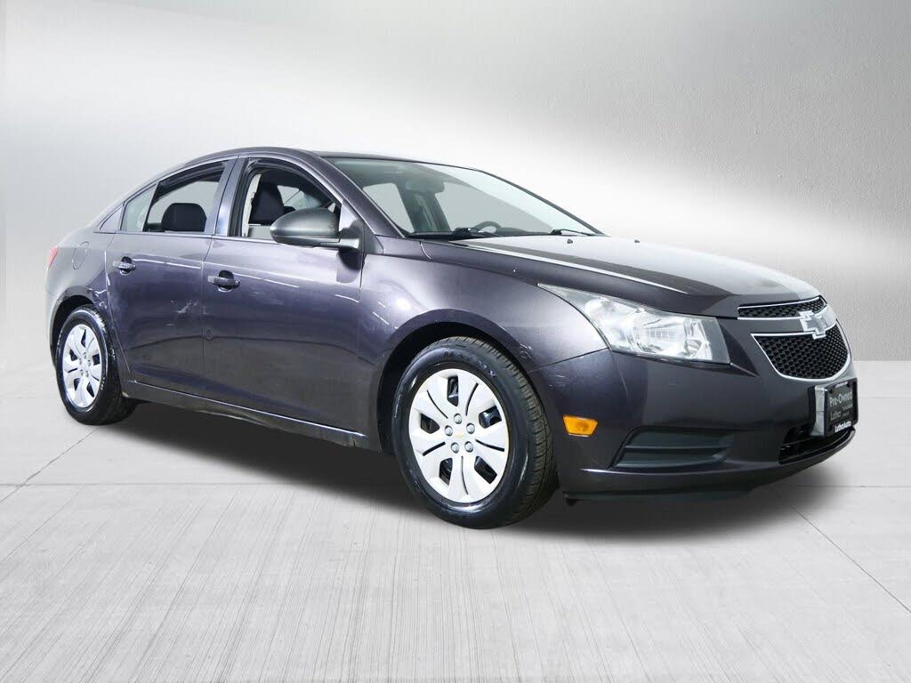 2014 Chevrolet Cruze LS Sedan FWD