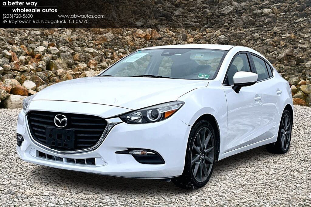 2018 Mazda MAZDA3 Touring