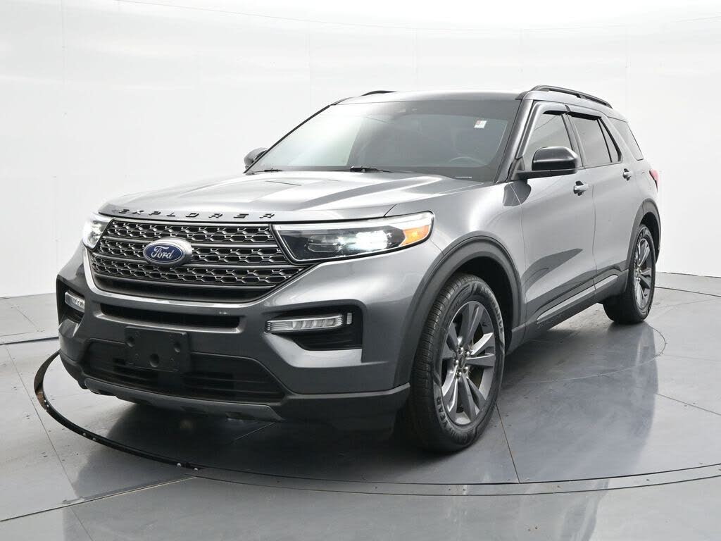 2022 Ford Explorer XLT RWD