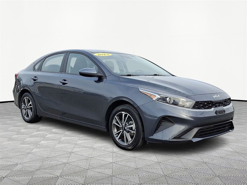 2023 Kia Forte LXS FWD