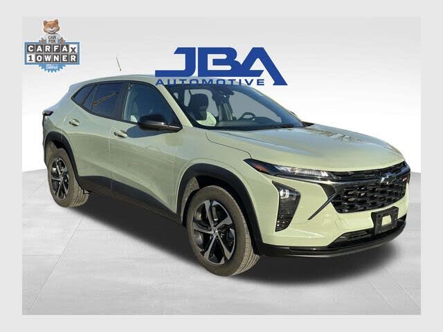 2024 Chevrolet Trax RS with 1RS FWD