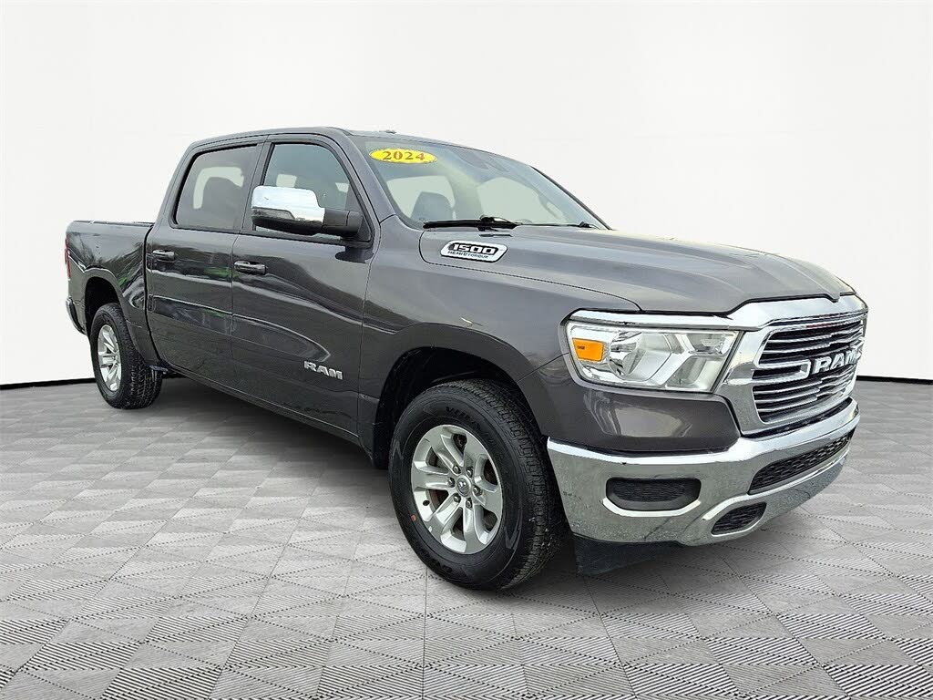 2024 RAM 1500 Laramie Crew Cab 4WD