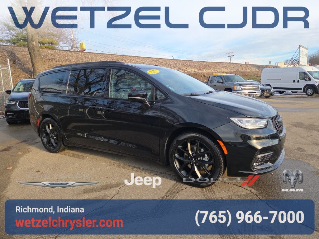 2025 Chrysler Pacifica Limited FWD