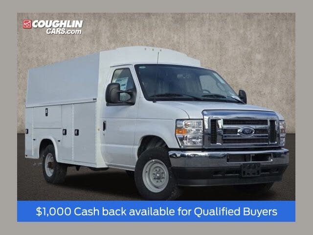 2025 Ford E-Series Chassis E-350 SD Cutaway SB DRW RWD