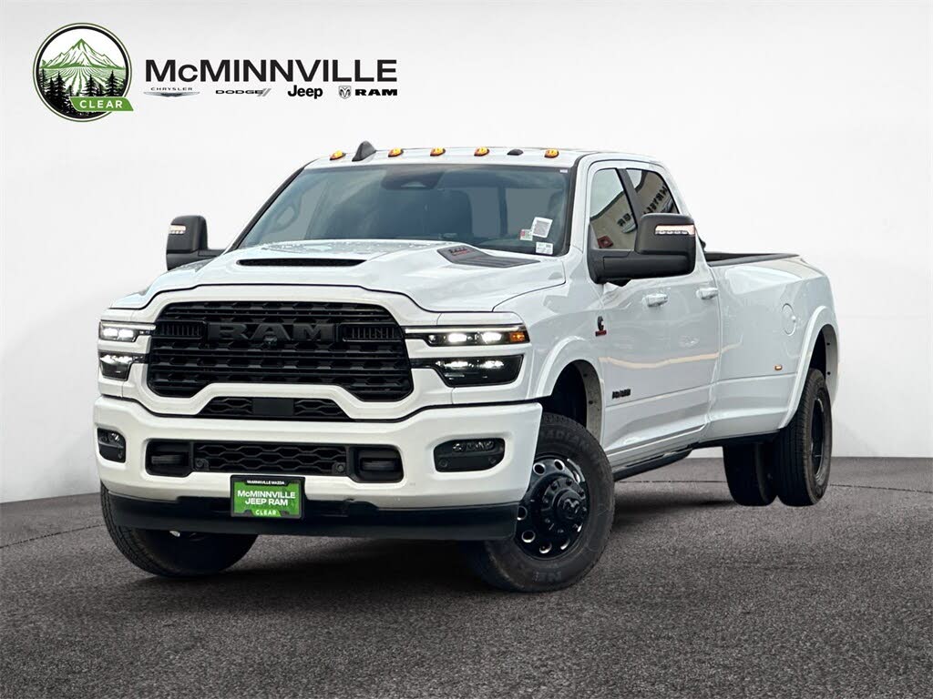 2025 RAM 3500 Limited Crew Cab LB DRW 4WD