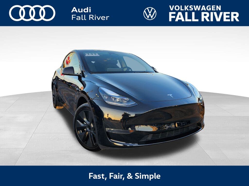 2025 Tesla Model Y Long Range RWD