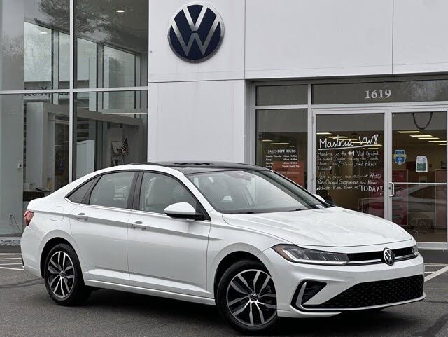2025 Volkswagen Jetta SE FWD