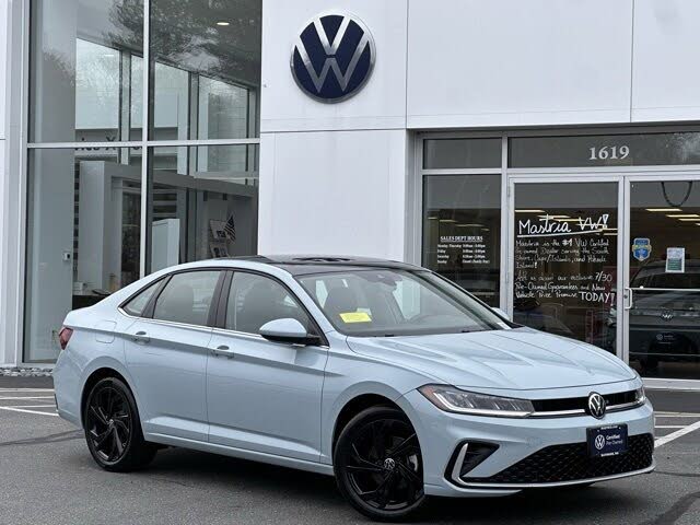 2025 Volkswagen Jetta SE FWD