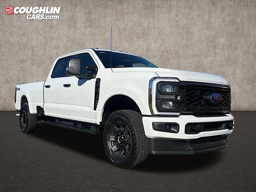 2026 Ford F-250 Super Duty XL Crew Cab 4WD
