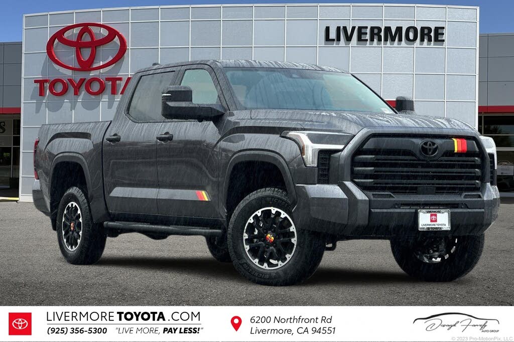 2026 Toyota Tundra SR5 CrewMax Cab 4WD