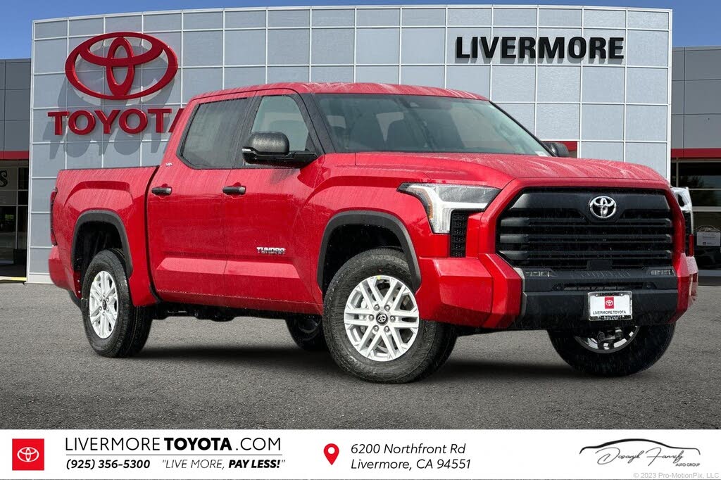 2026 Toyota Tundra SR5 CrewMax Cab 4WD