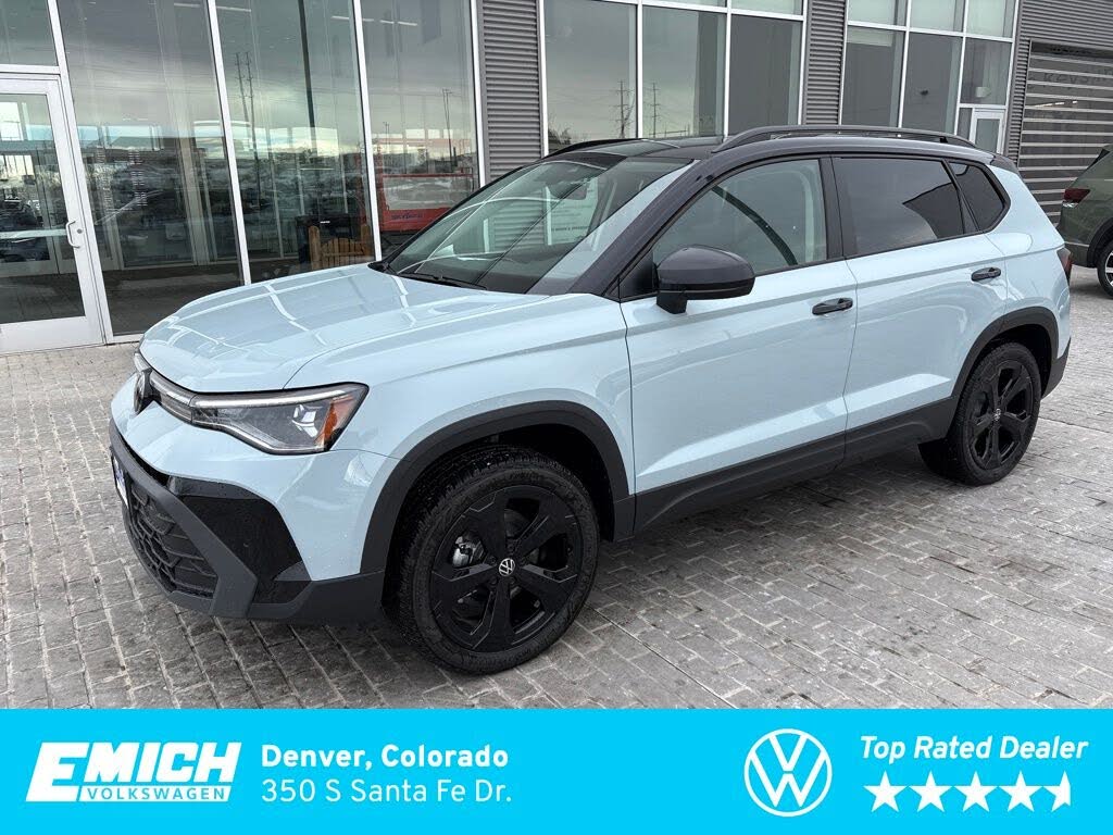 2026 Volkswagen Taos SE Black 4Motion