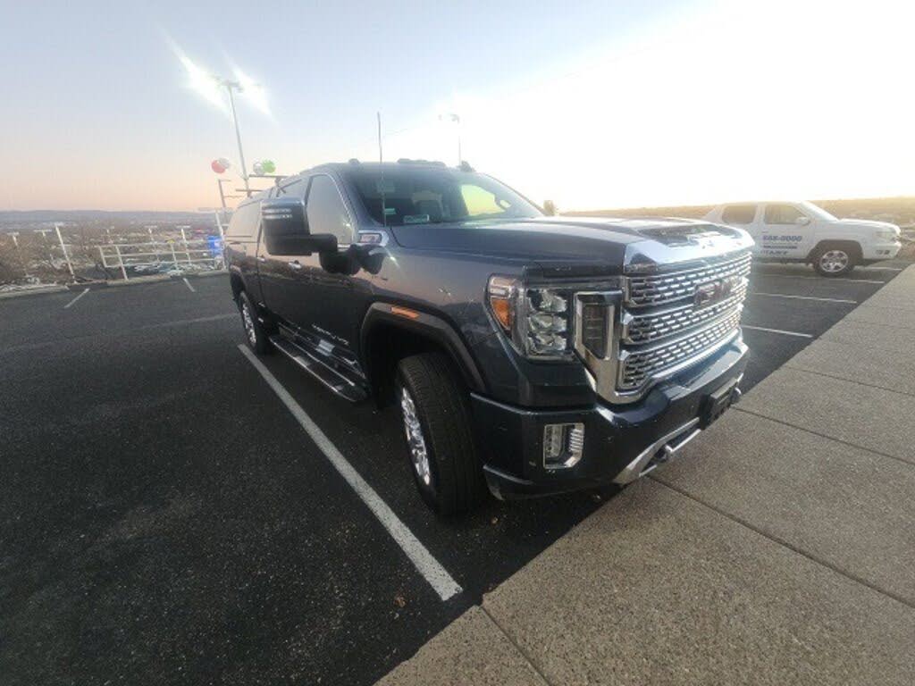 2020 GMC Sierra 2500HD Denali Crew Cab 4WD