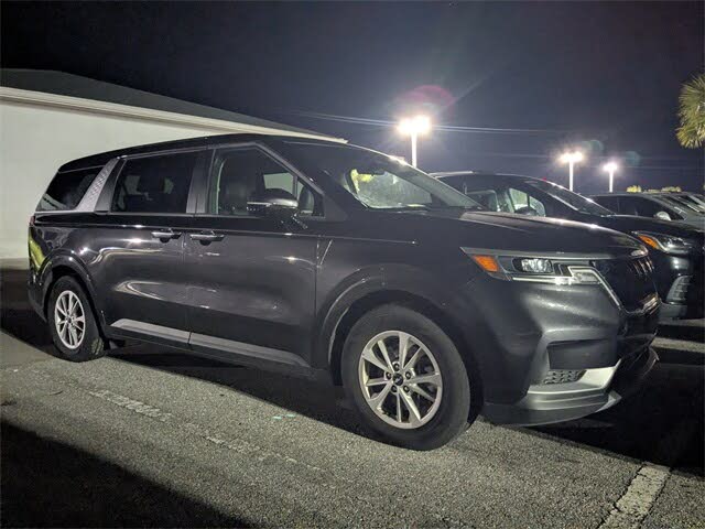 2024 Kia Carnival LX FWD