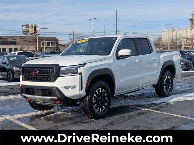 2024 Nissan Frontier PRO-4X Crew Cab 4WD