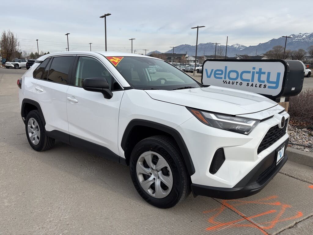 2024 Toyota RAV4 LE AWD