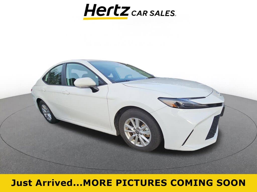 2025 Toyota Camry LE FWD