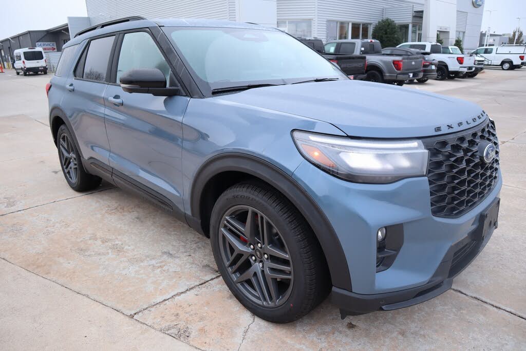 2026 Ford Explorer ST AWD