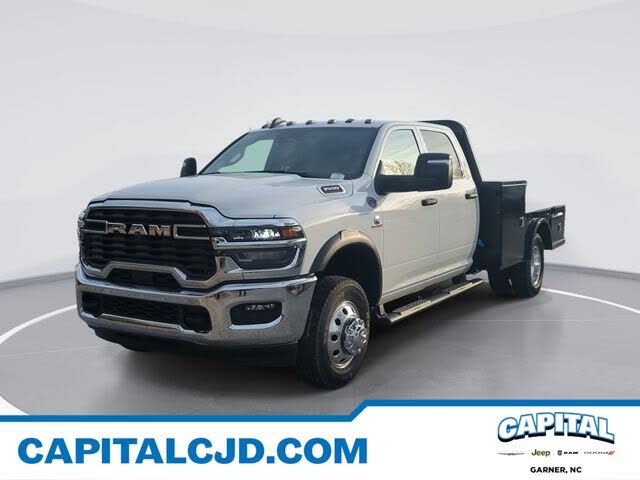 2026 RAM 3500 Chassis Tradesman Crew Cab LB DRW 4WD