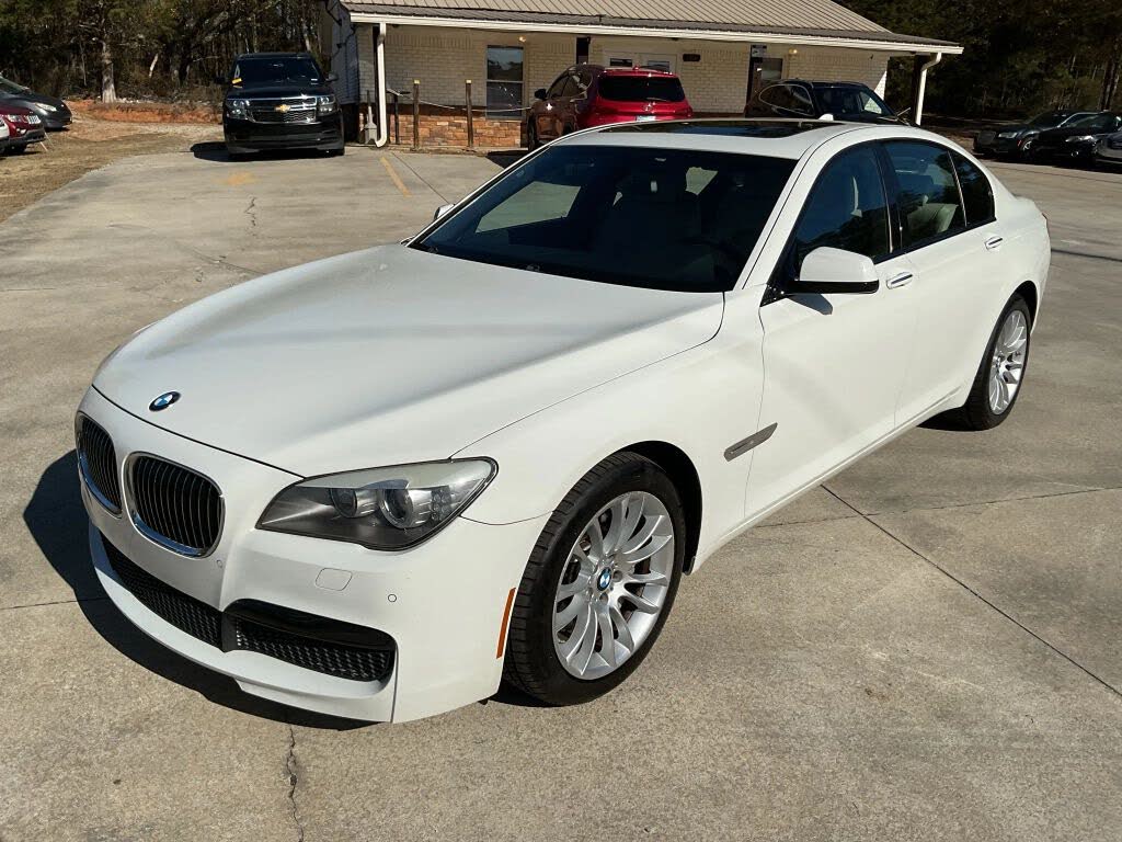 2012 BMW 7 Series 740i RWD