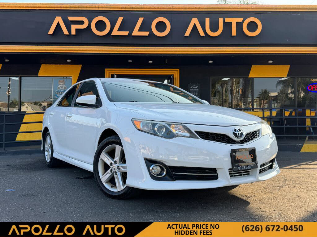 2014 Toyota Camry SE