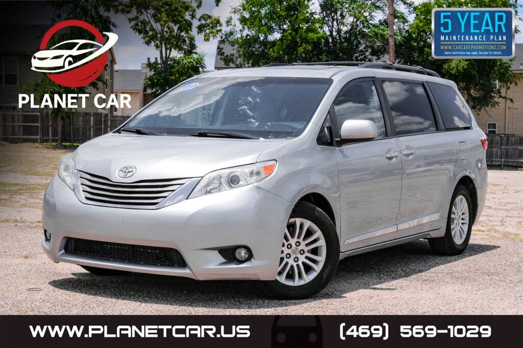 2015 Toyota Sienna XLE 7-Passenger Auto Access Seat