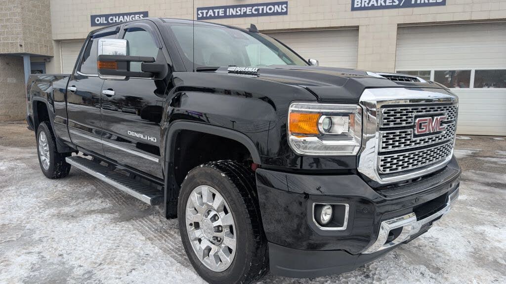 2019 GMC Sierra 2500HD Denali Crew Cab 4WD